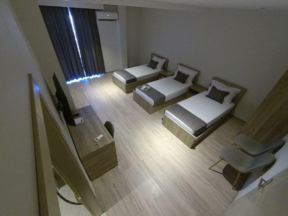 Hotel Vila Nino Берат Екстериор снимка