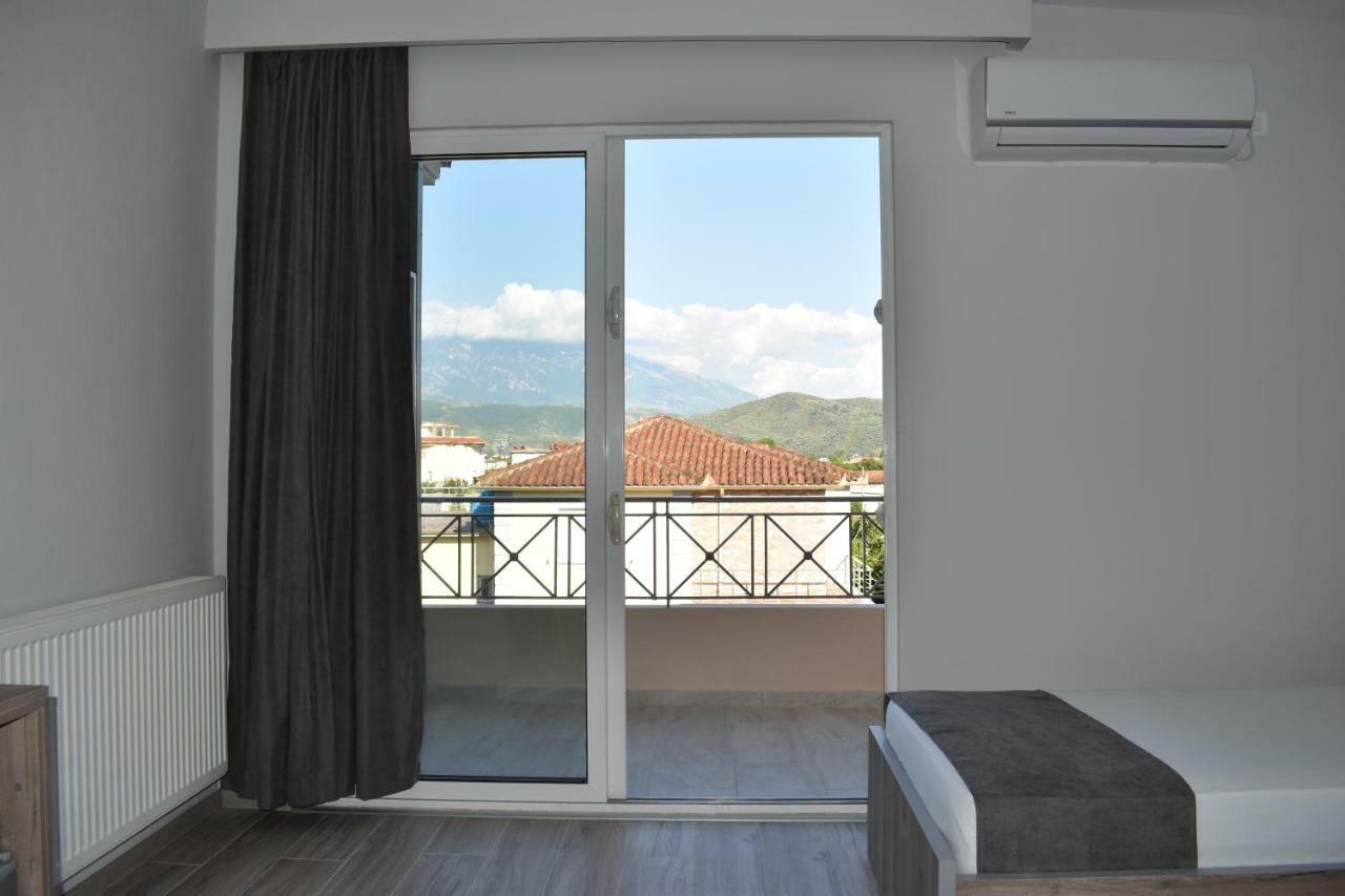 Hotel Vila Nino Берат Екстериор снимка